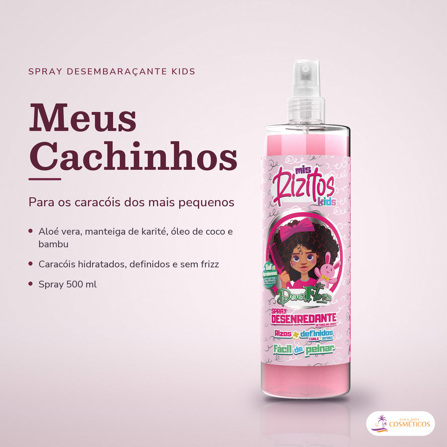 Spray Desembaraçante Meus Cachinhos Kids Dona Flora: frasco em fundo de estúdio, com o nome da linha e as notas