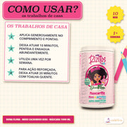 Máscara Hidratação Meus Cachinhos Kids Dona Flora: os quatro passos da máscara numa folha, com os selos 10 MIN e 1× SEMANA
