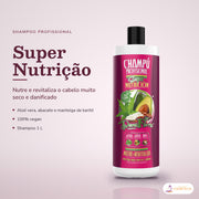 Shampoo Super Nutrição Dona Flora: frasco em fundo de estúdio, com o nome da linha e as notas