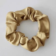 Soulta Scrunchie de Cetim Anti Frizz Dourado